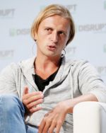 Revolut Pledges £3bn UK Investment and 1,000 New Jobs with London HQ Opening